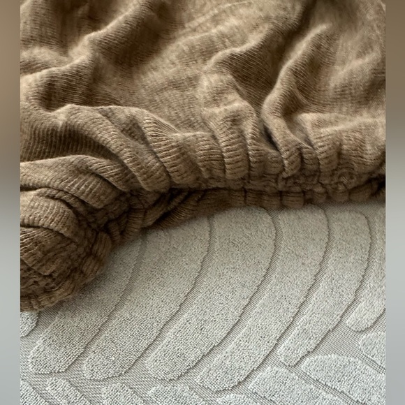 NWOT Free People Boulevard Ruched Tie Strap Tank Top in Oregano - Picture 6 of 9